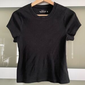 Abercrombie & Fitch T-shirt (M)